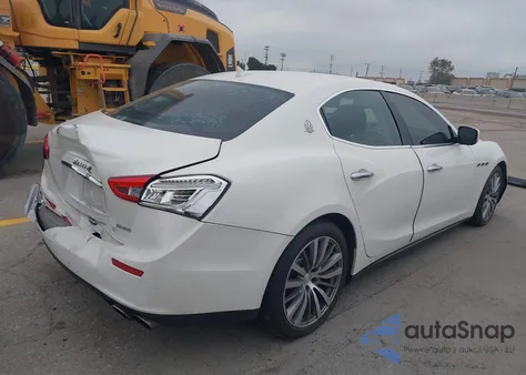 2015 Maserati Ghibli z USA, uszkodzony, nr VIN ZAM57XSAXF1155248